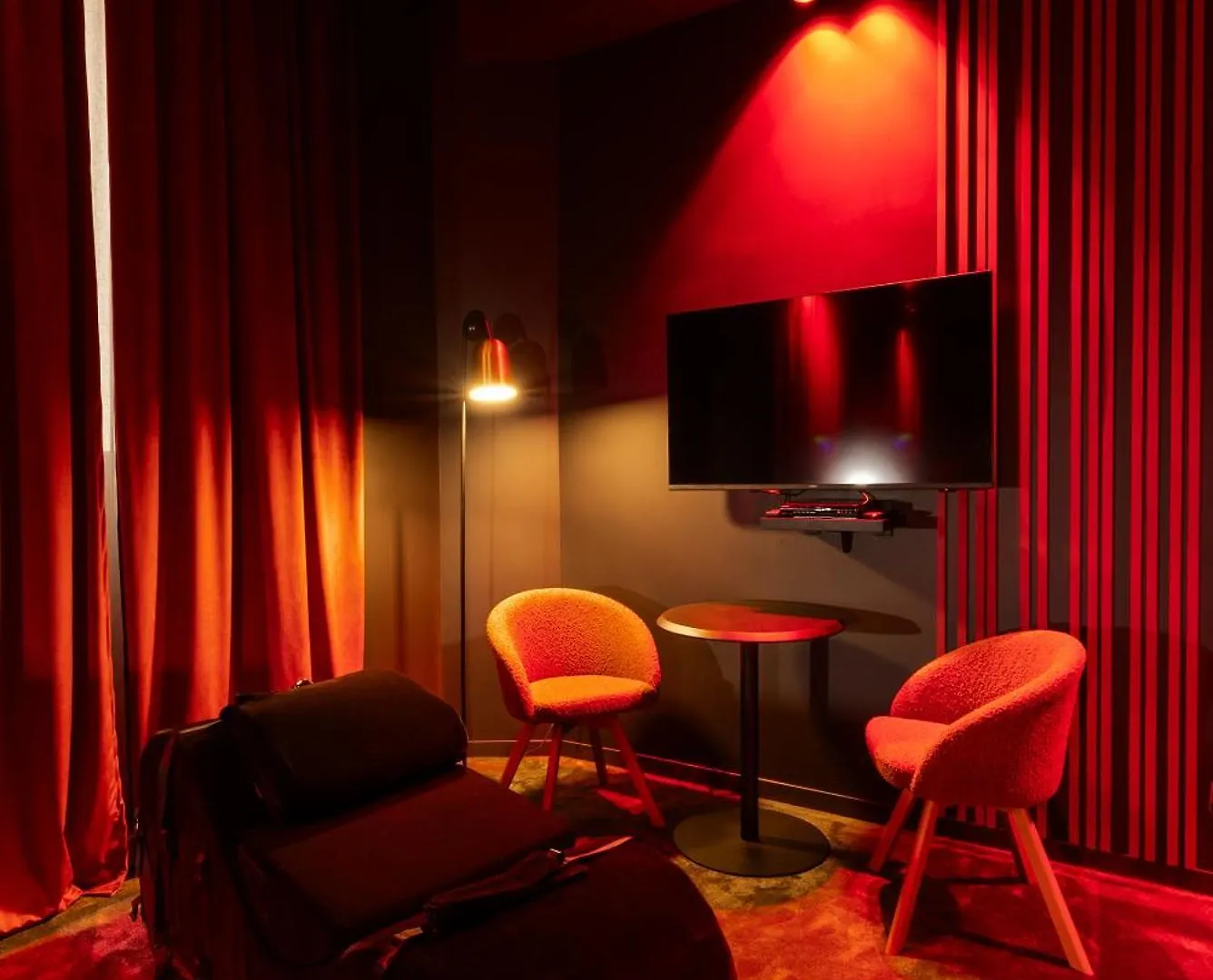 Evasion Intime : Love Room De Luxe A Cannes 0*,  Frankreich