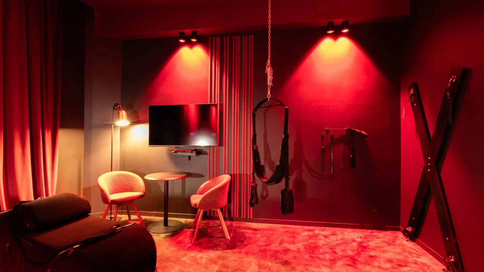 Evasion Intime : Love Room De Luxe A 칸느 프랑스
