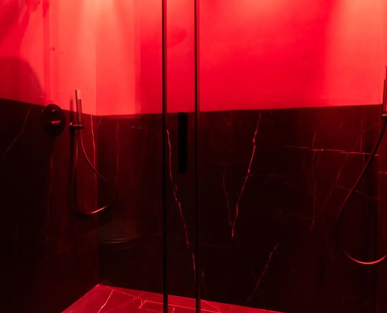 Evasion Intime : Love Room De Luxe A 칸느 아파트